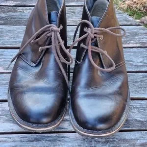 UGG | Shoes | Ugg Leighton Leather Desertchukka Boots 2  display picture 1